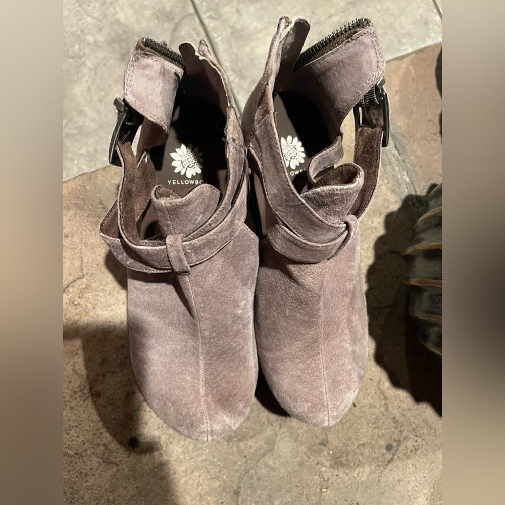 Yellow Box - image 2